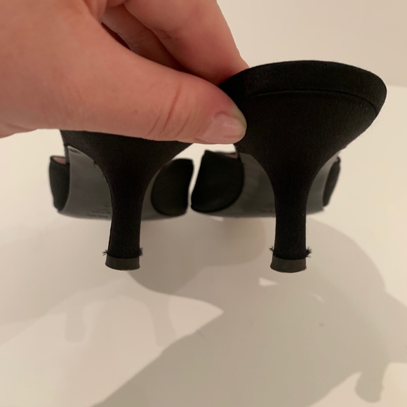 Vera Wang Black Buckle Slip On Heels Size EUR 40 - Picture 5 of 8